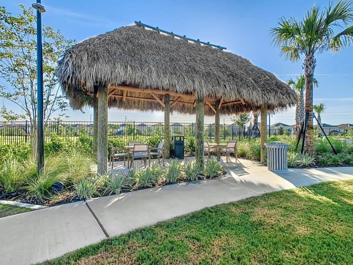 Superb Thematic 2Br Condo With 2 Clubhouses Kissimmee Exteriör bild