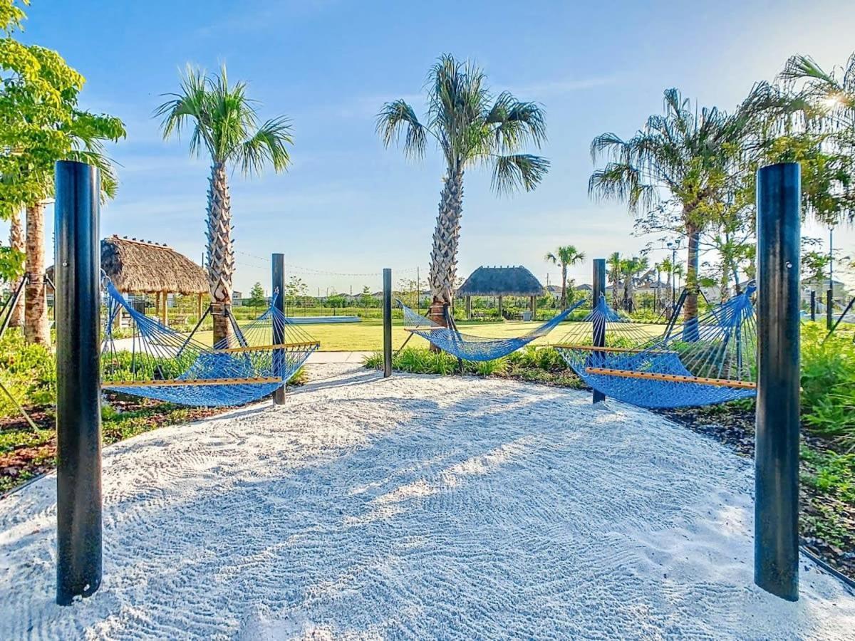 Superb Thematic 2Br Condo With 2 Clubhouses Kissimmee Exteriör bild