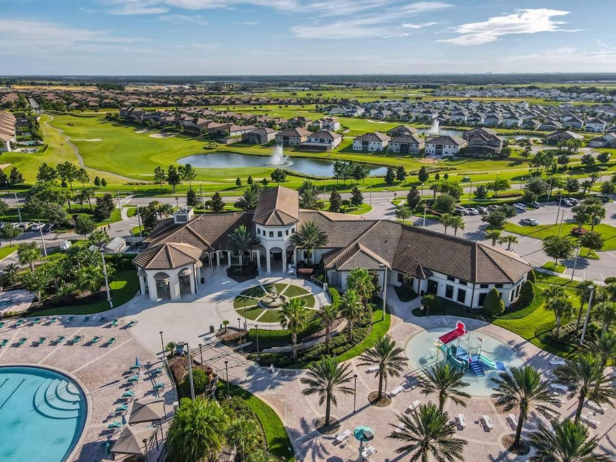Superb Thematic 2Br Condo With 2 Clubhouses Kissimmee Exteriör bild